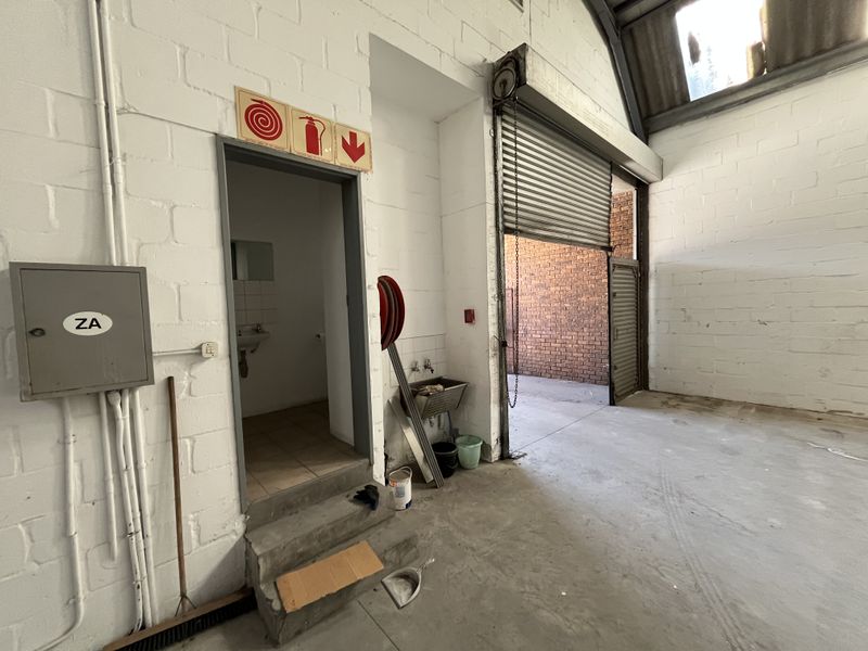 Versatile Warehouse in Drill Park – Prime Montague Gardens Location - Photo 7