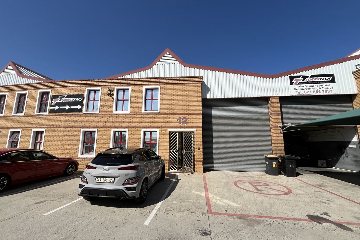 395 squares Warehouse in Killarney Gardens. - Photo 2