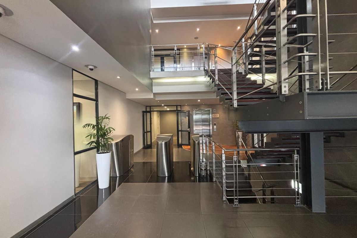 Premium Office Space To Let in Plattekloof Office Park - Photo 2