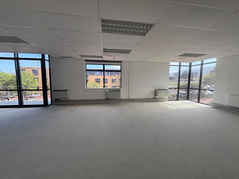 400 m2 Open-Plan Office To Let – Plattekloof Office Park - Photo 9