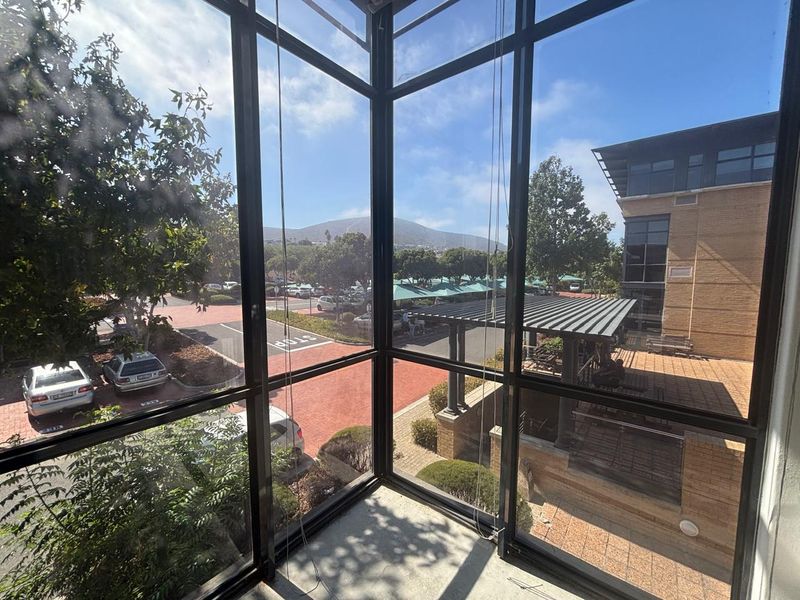 346 m2 First Floor Office with Views – Plattekloof Office Park - Photo 7