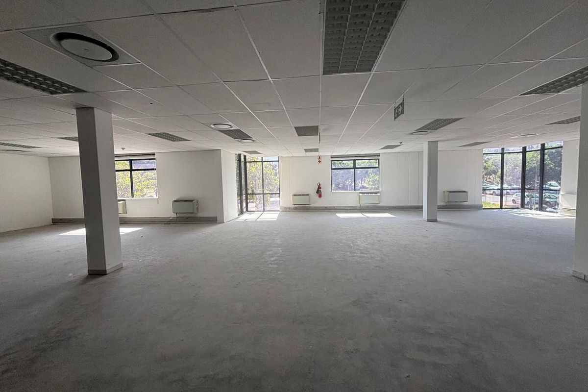 346 m2 First Floor Office with Views – Plattekloof Office Park - Photo 5