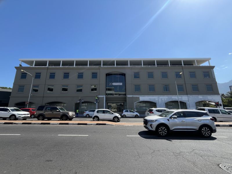 Premium 3rd Floor Office with Wrap-Around Balcony & Iconic Views. 200 On Main, Claremont. - Photo 2