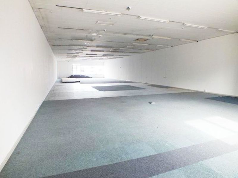 NEWTON PARK IDEAL LOCATION FOR RENT - Photo 2