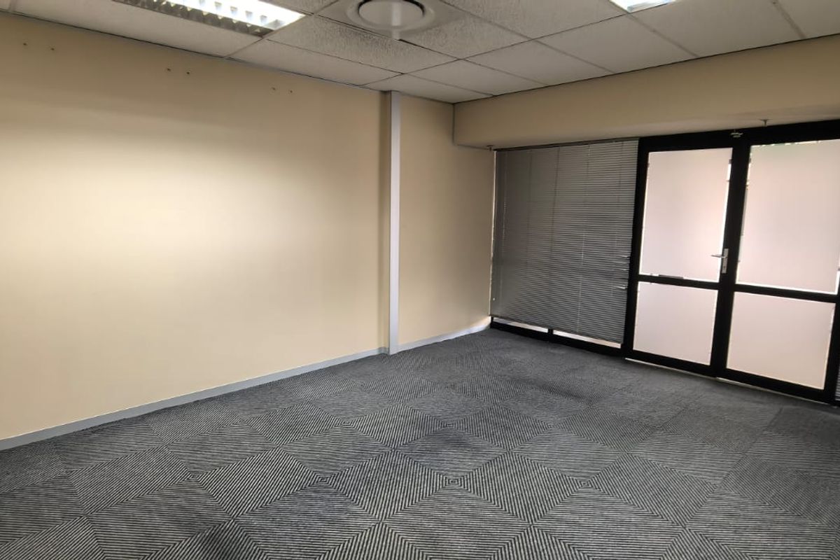 Prestigious Office Spaces for Rent in BO-dorp - Photo 5