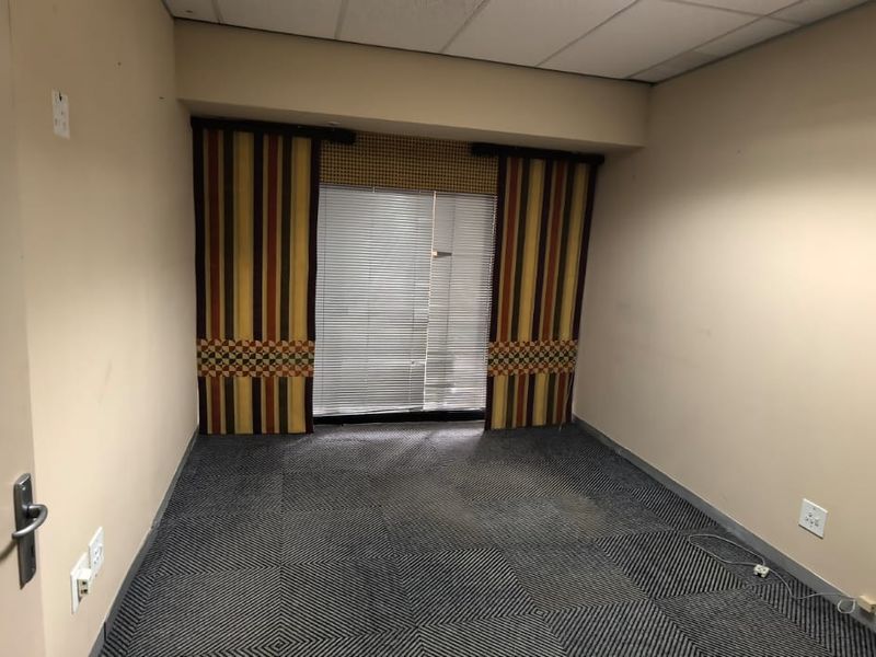 Prestigious Office Spaces for Rent in BO-dorp - Photo 3