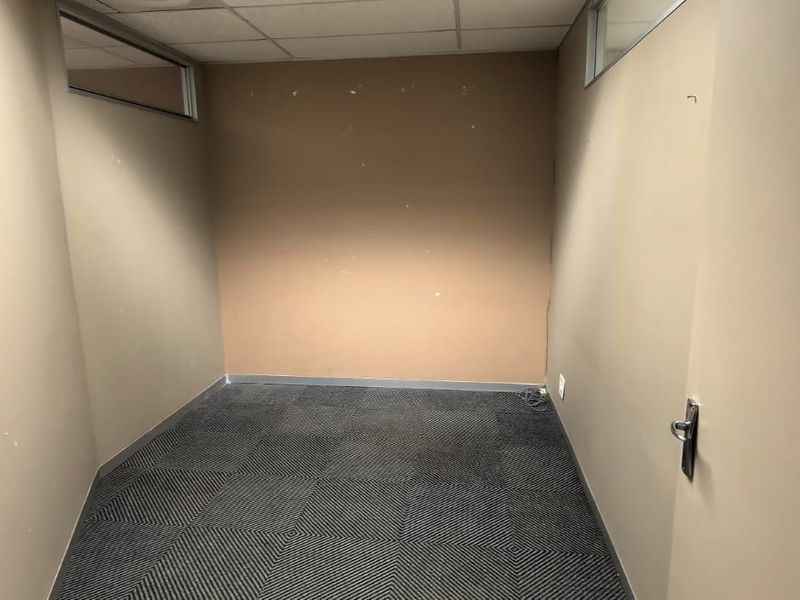 Prestigious Office Spaces for Rent in BO-dorp - Photo 8