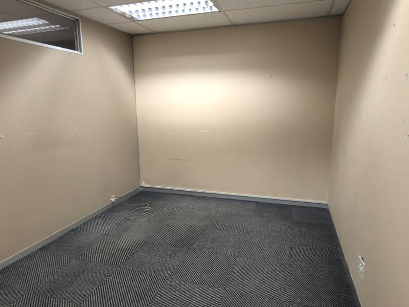 Prestigious Office Spaces for Rent in BO-dorp - Photo 6