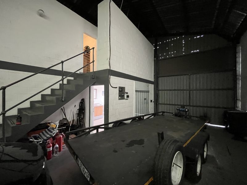 Highly Functional Warehouse with Office, Prime Montague Gardens Location - Photo 3