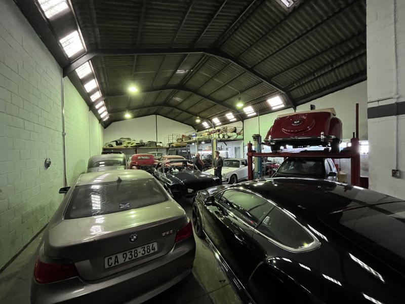 Highly Functional Warehouse with Office, Prime Montague Gardens Location - Photo 5