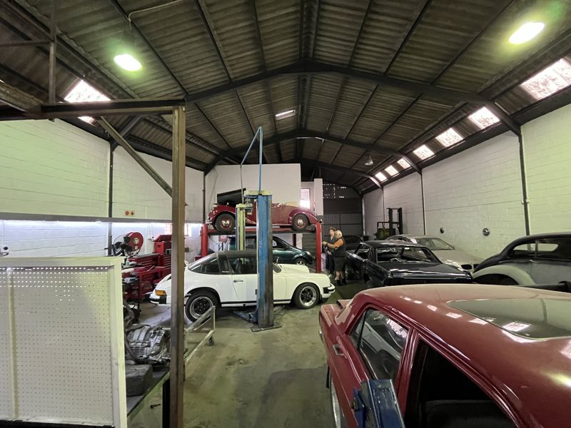 Highly Functional Warehouse with Office, Prime Montague Gardens Location - Photo 7