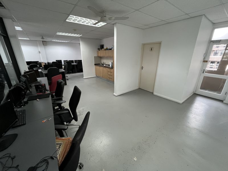 Dual-unit Office in Milennium Business Park, Century City - Photo 9