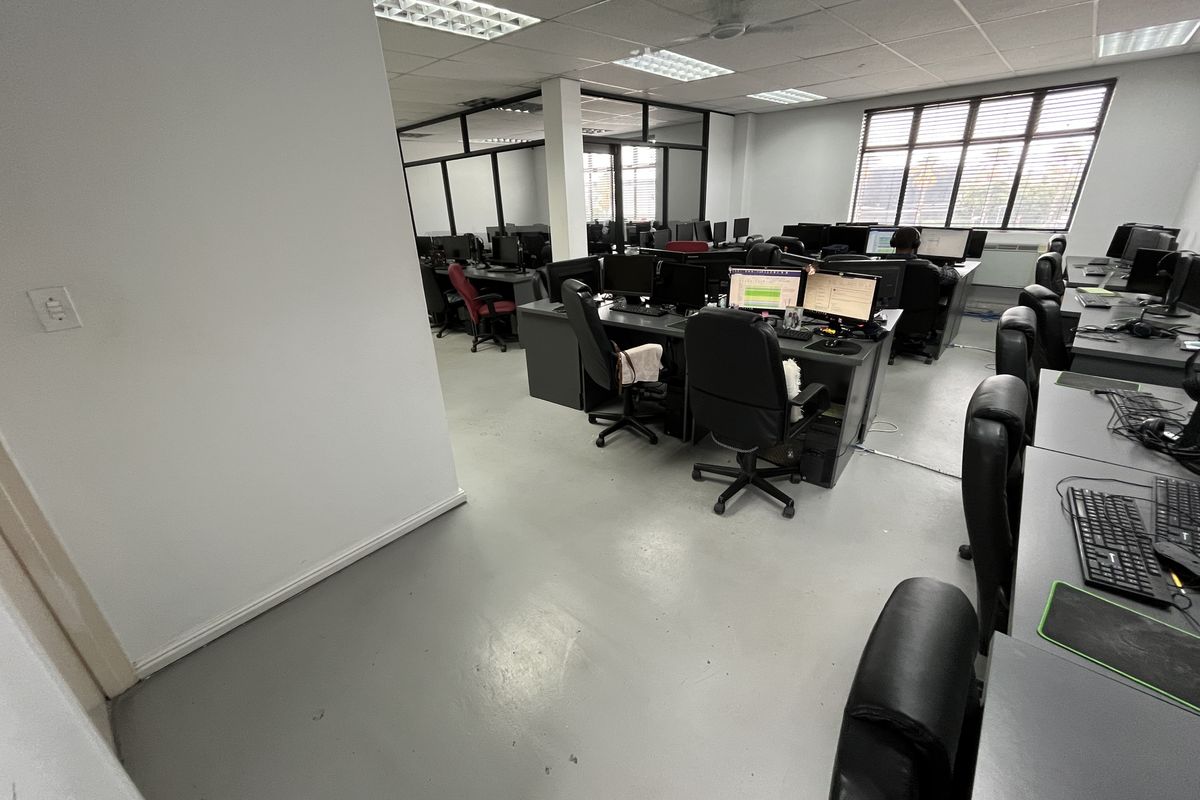 Dual-unit Office in Milennium Business Park, Century City - Photo 5