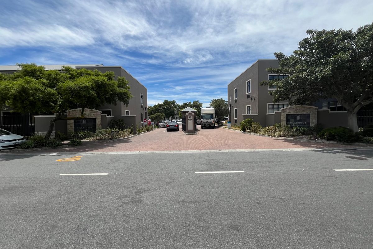 Dual-unit Office in Milennium Business Park, Century City - Photo 2