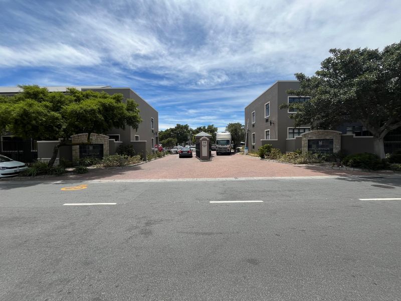 Dual-unit Office in Milennium Business Park, Century City - Photo 2