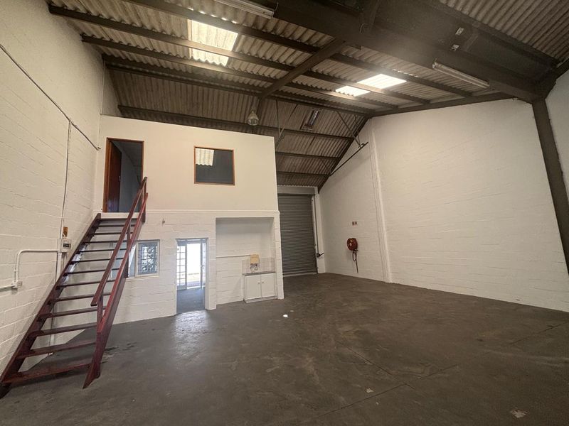 Secure 194m2 Warehouse To Let in Ruco Park – Airport Industria - Photo 7