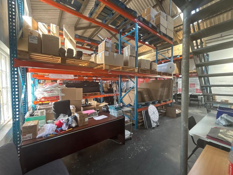 Well-Located Industrial Unit To Let – Ruco Park, Airport Industria - Photo 10