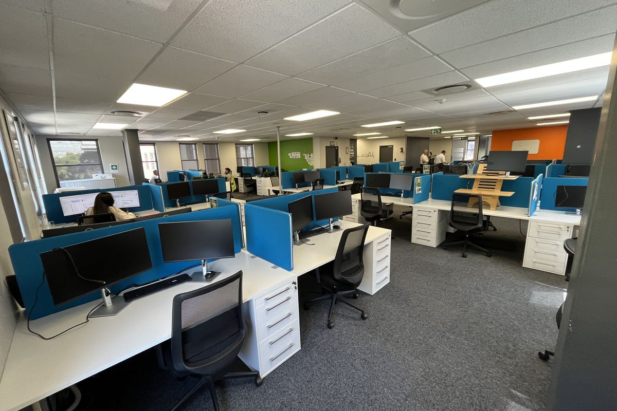 Premium Turnkey Office with Table Mountain Views, Newlands on Main. - Photo 5