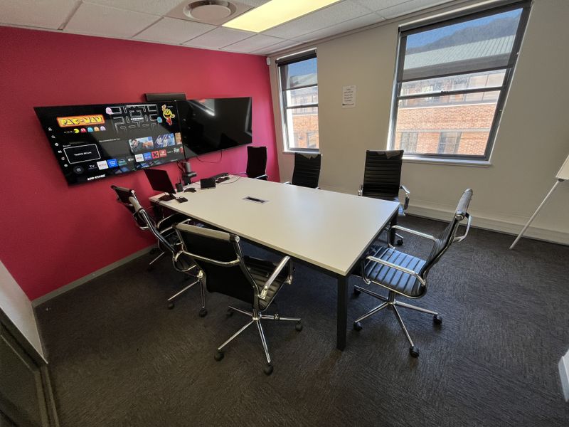 Premium Turnkey Office with Table Mountain Views, Newlands on Main. - Photo 9