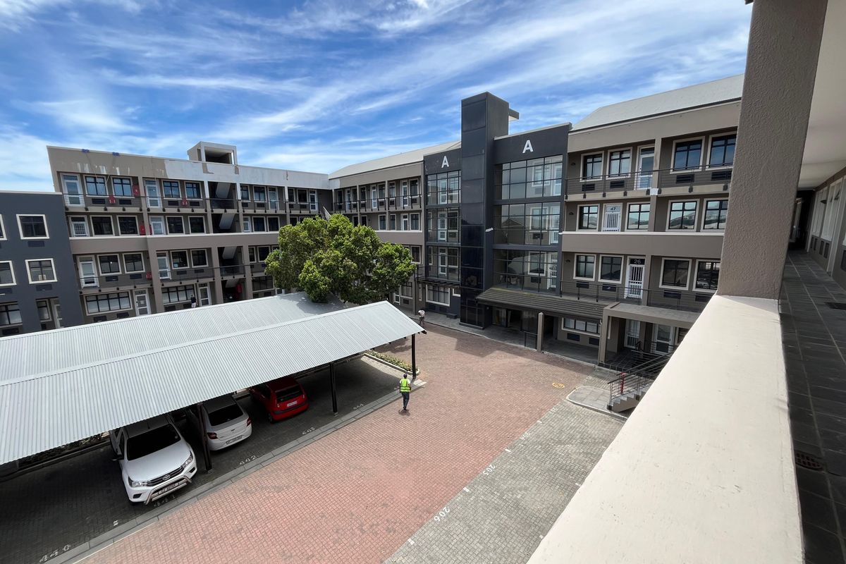 Versatile Dual-Unit Office, Millennium Business Park, Century City - Photo 2