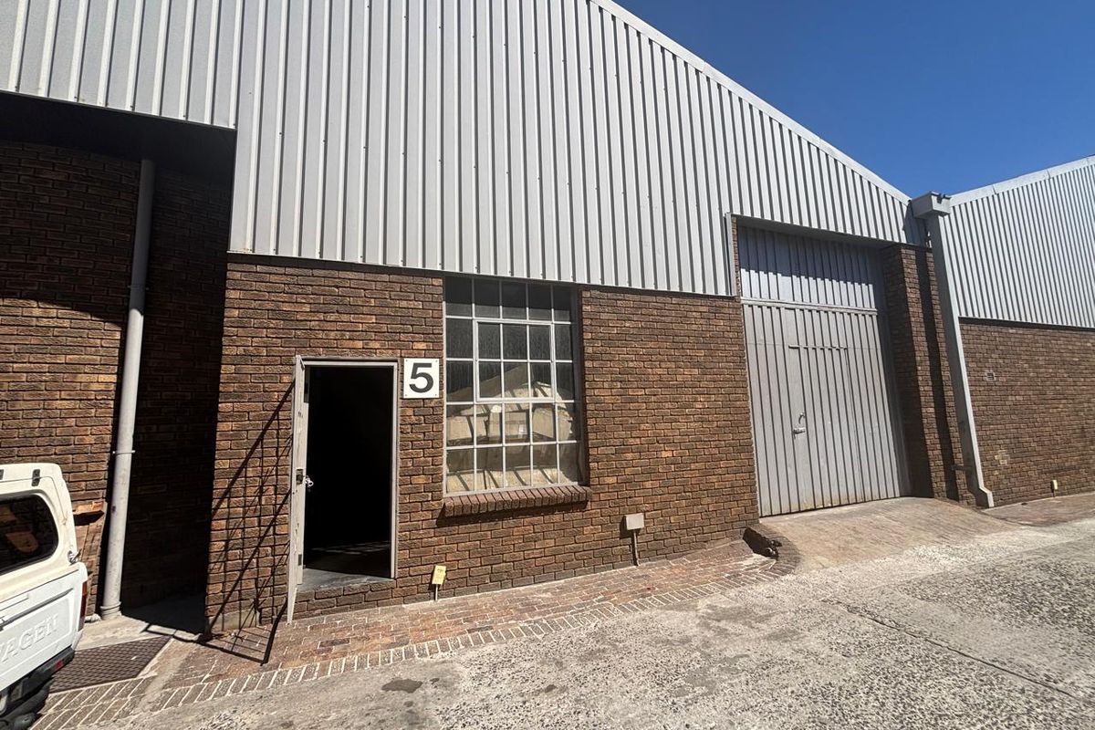 Secure Industrial Space To Let – Denval Industrial Park, Epping - Photo 2