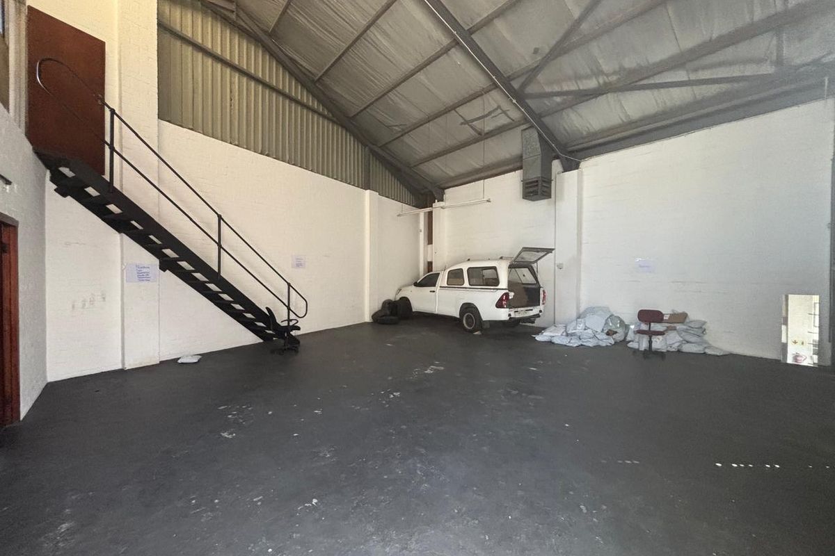 Secure Industrial Space To Let – Denval Industrial Park, Epping - Photo 5