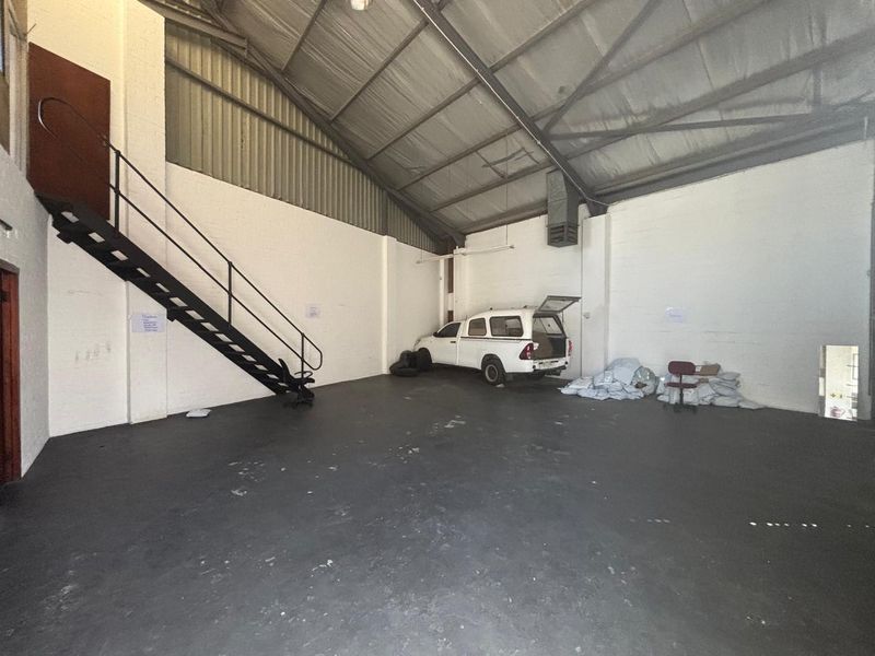 Secure Industrial Space To Let – Denval Industrial Park, Epping - Photo 5