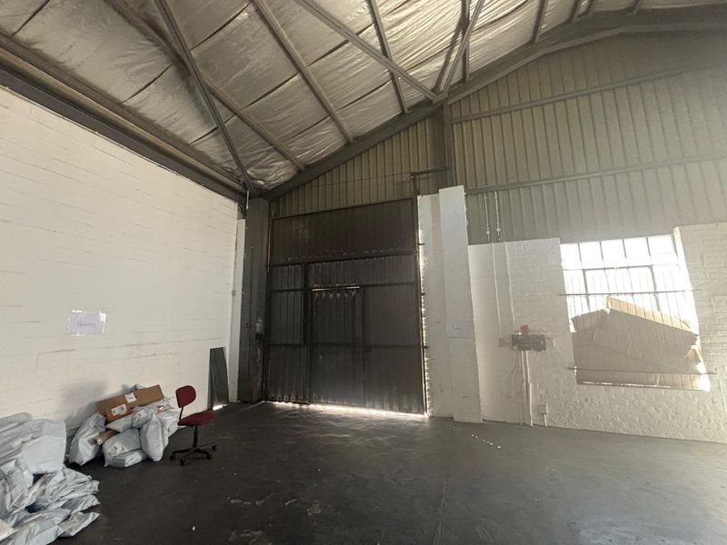 Secure Industrial Space To Let – Denval Industrial Park, Epping - Photo 6
