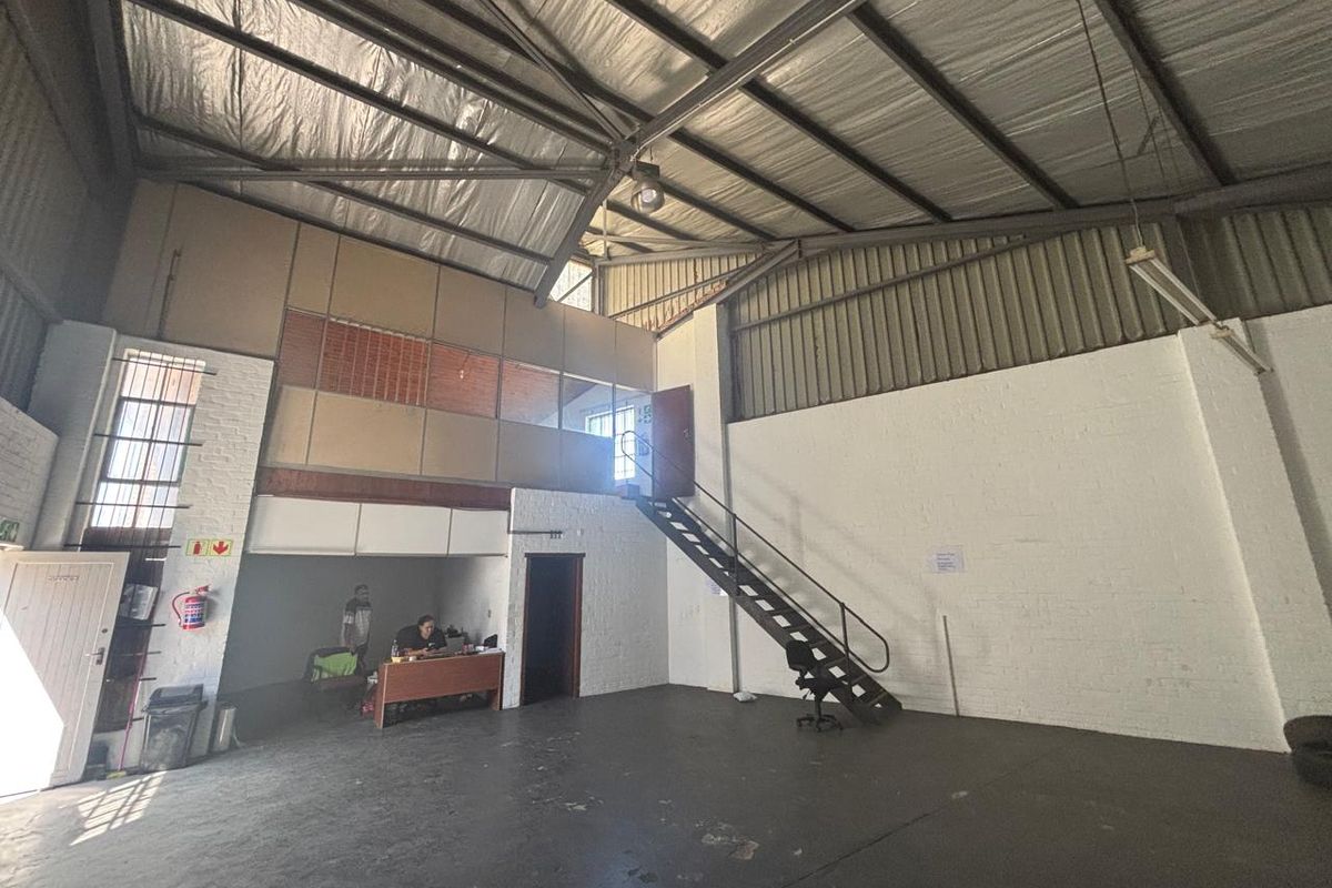 Secure Industrial Space To Let – Denval Industrial Park, Epping - Photo 3