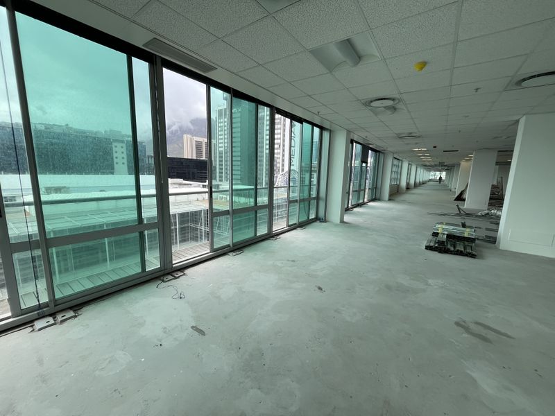Full-Floor Corporate Office with Panoramic View. 10th Floor, Convention Tower, Foreshore - Photo 7