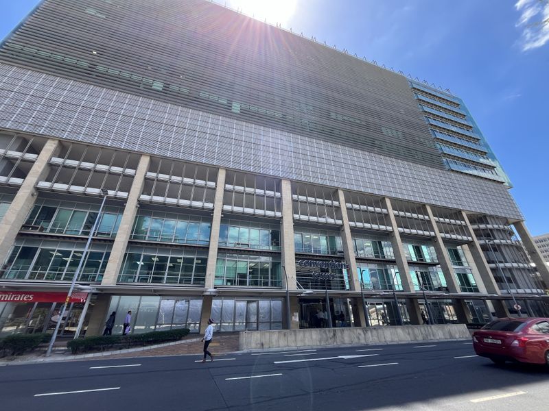 Full-Floor Corporate Office with Panoramic View. 10th Floor, Convention Tower, Foreshore - Photo 2