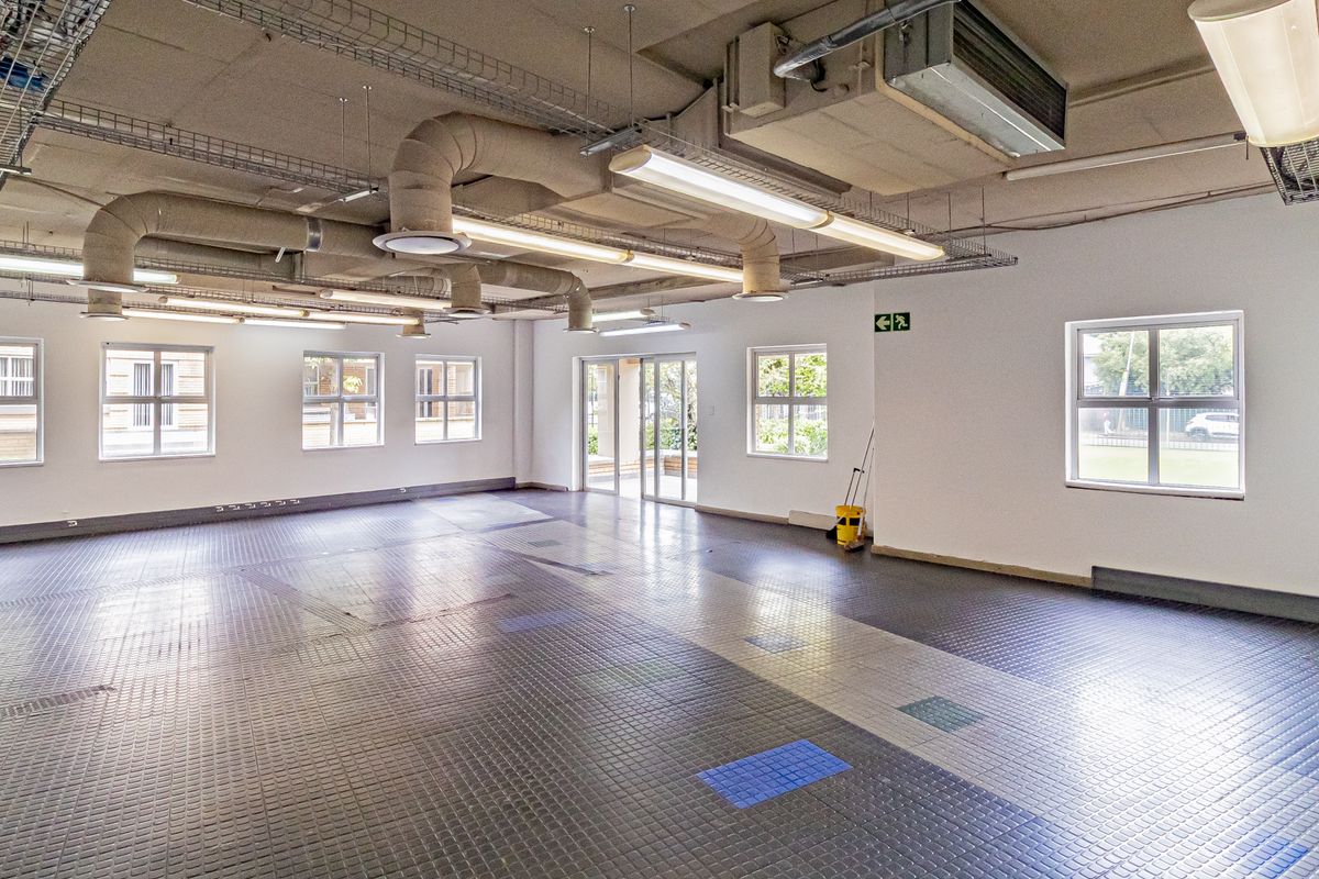 A Grade Industrial Look Workspace Available Now. - Photo 5