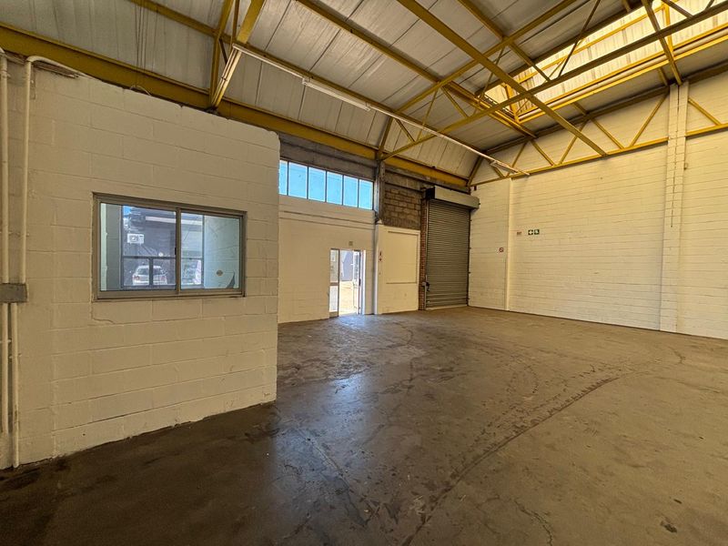 Prime 382m2 Unit To Let in Secure Maitland Industrial Park - Photo 8
