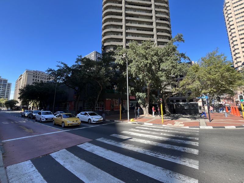 Iconic CBD Floorplate with Panoramic Views. White Box Opportunity at 2 Long Street - Photo 4