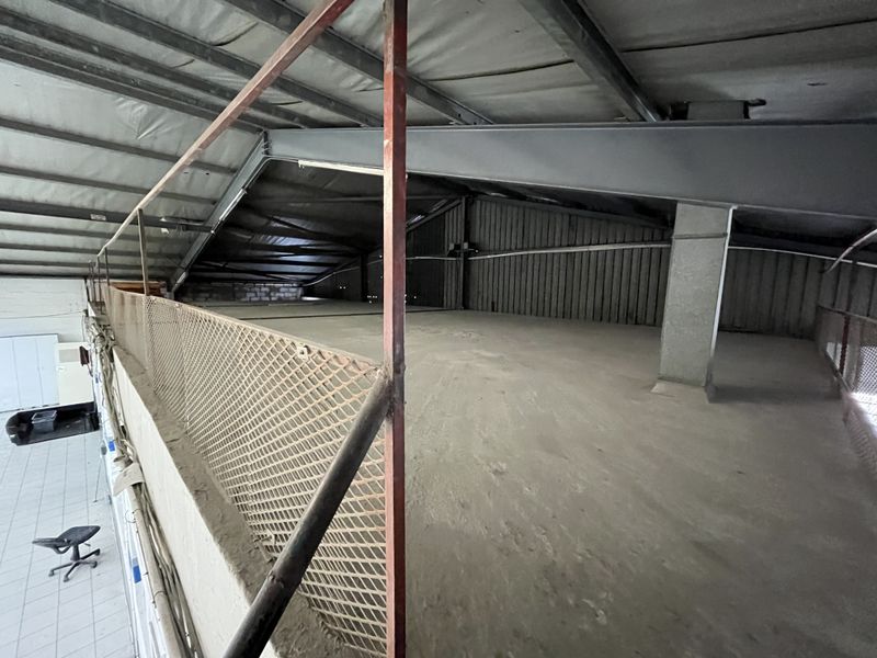 Freestanding Montague Drive Warehouse with Private Yard & Mechanical Fit-Out. - Photo 10