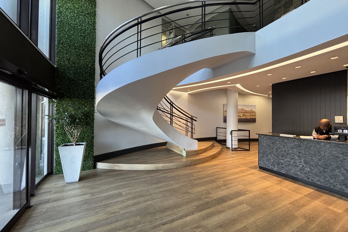 840m2 Premium Office Space to Let | Bloemhof Building, Tyger Valley - Photo 2