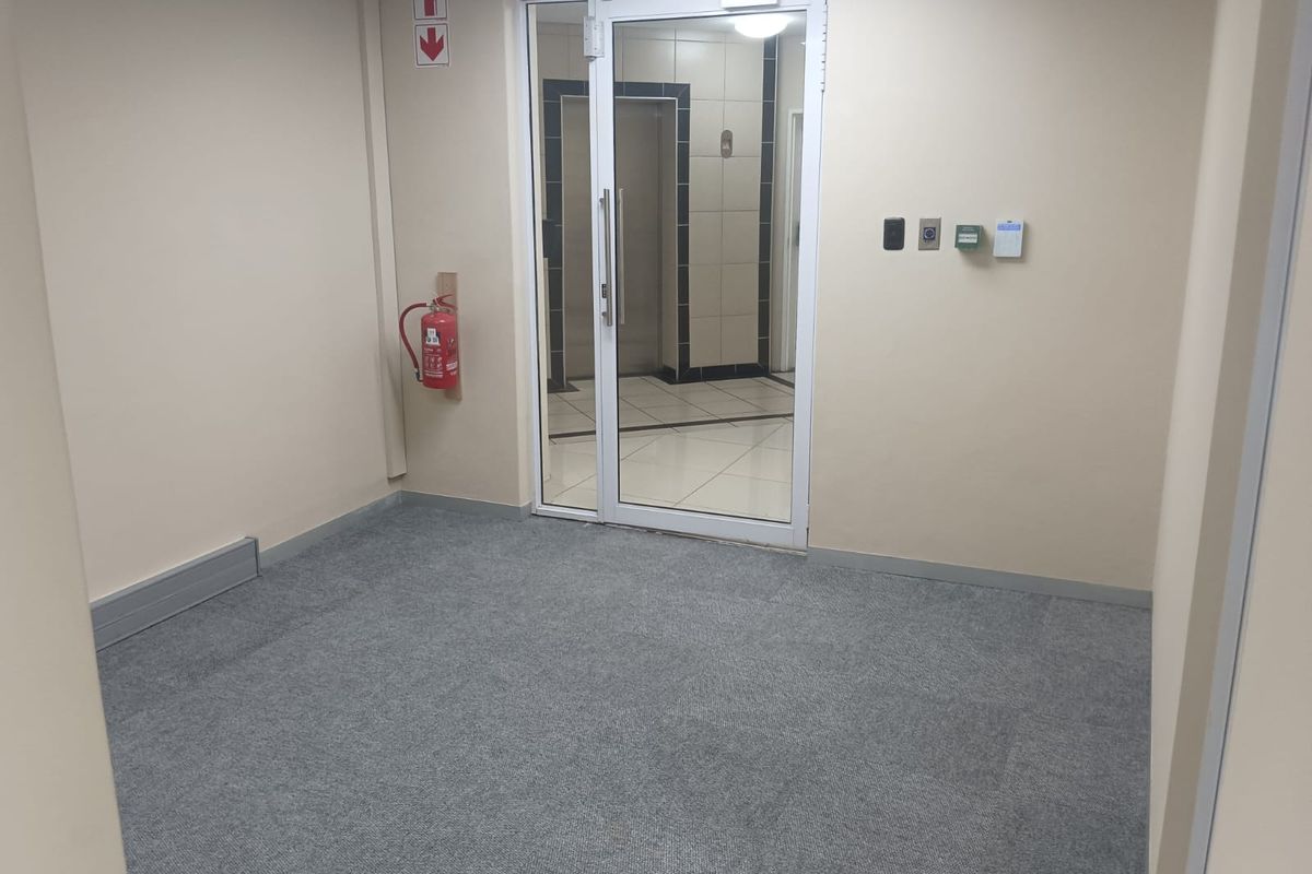 100m2 A-Grade Office To Let in Umhlanga Ridge - Photo 3