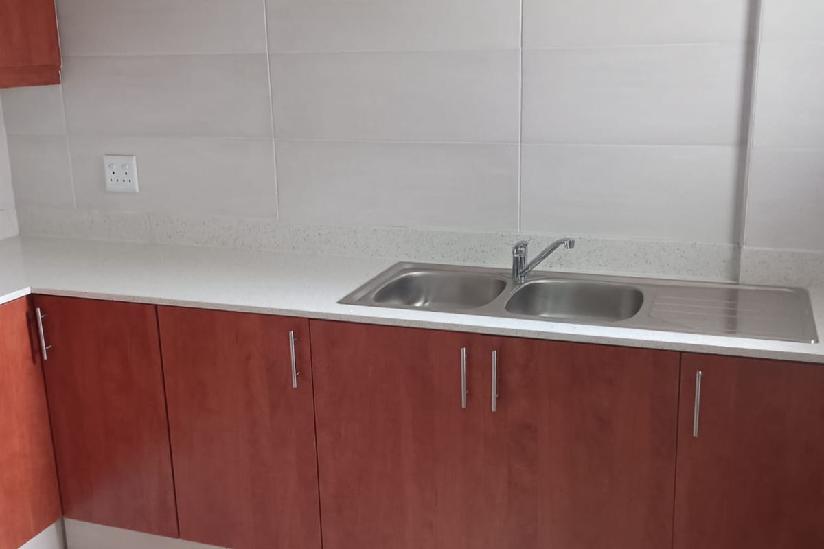 100m2 A-Grade Office To Let in Umhlanga Ridge - Photo 2