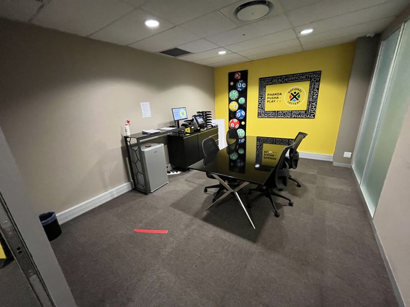 Prime Ground Floor Office with Great Exposure. 200 On Main, Claremont - Photo 6