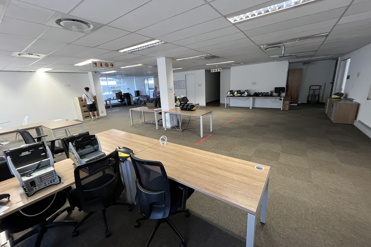 Prime Ground Floor Office with Great Exposure. 200 On Main, Claremont - Photo 3