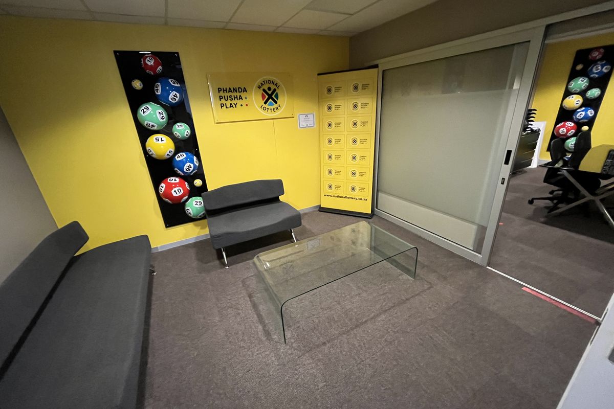 Prime Ground Floor Office with Great Exposure. 200 On Main, Claremont - Photo 5