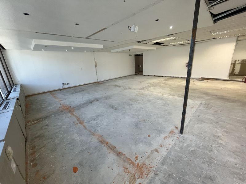 Panoramic Corner Office with Great Adaptability. 2 Long Street, Cape Town CBD - Photo 9