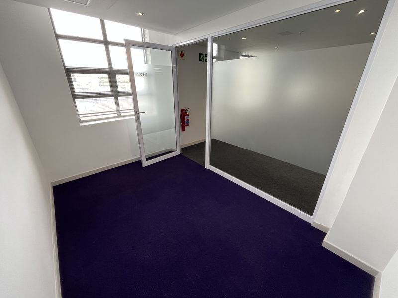 Expansive Upper Eastside Offices with Table Mountain View’s, Woodstock - Photo 10