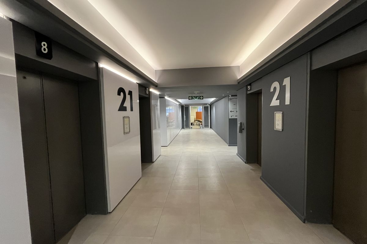 Wraparound 21st Floor Office with Panoramic CBD & Waterfront Views. 2 Long Street, Cape Town. - Photo 2