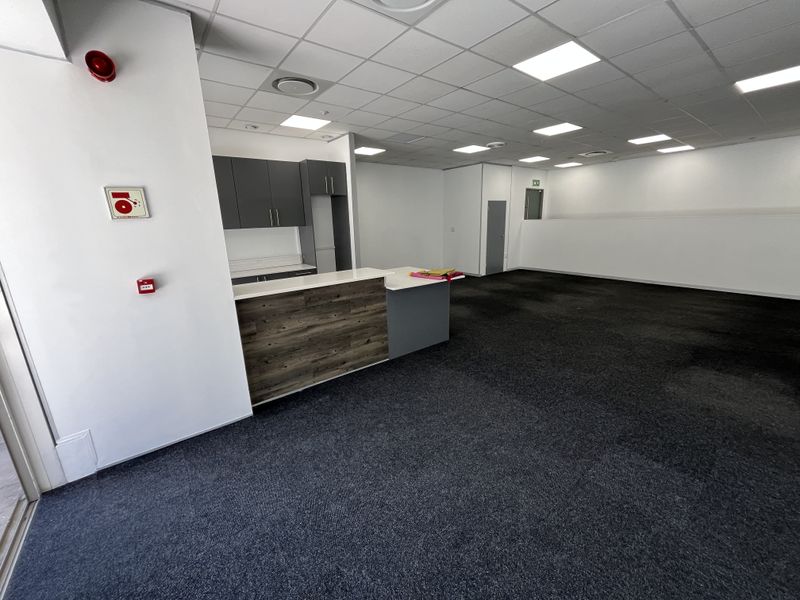 Ground Floor Office with Courtyard Access. 200 On Main, Claremont - Photo 10