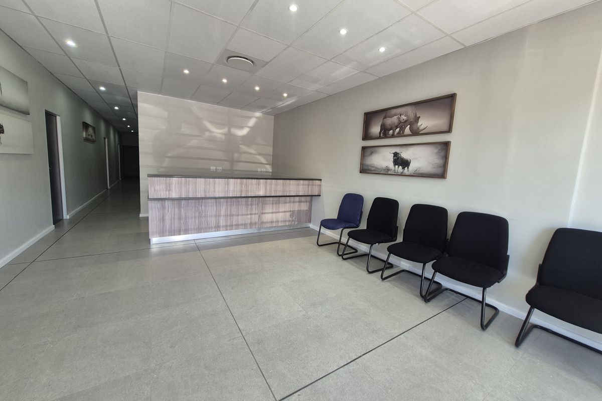 Prime Shared Medical Office Space in Wynberg – All-Inclusive Utilities - Photo 2