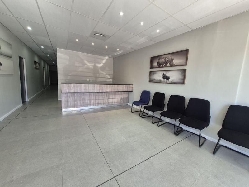 Prime Shared Medical Office Space in Wynberg – All-Inclusive Utilities - Photo 2