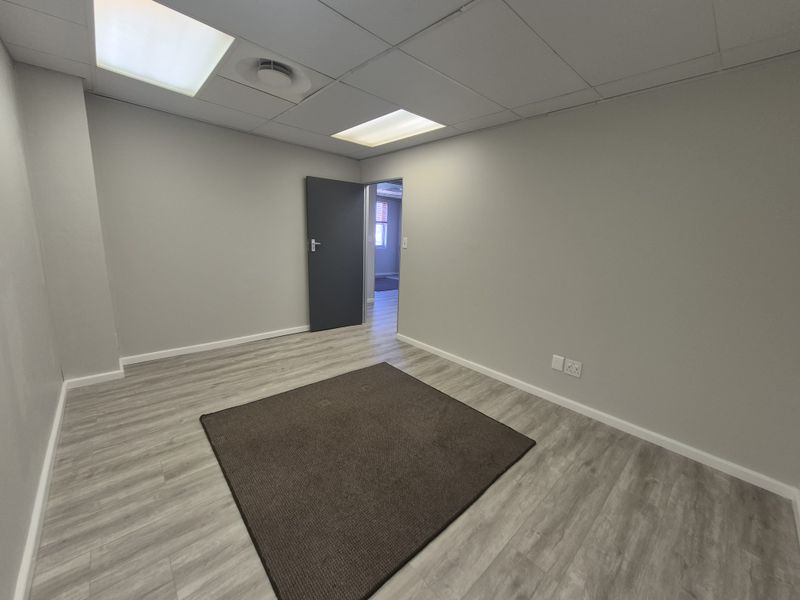 Prime Shared Medical Office Space in Wynberg – All-Inclusive Utilities - Photo 8