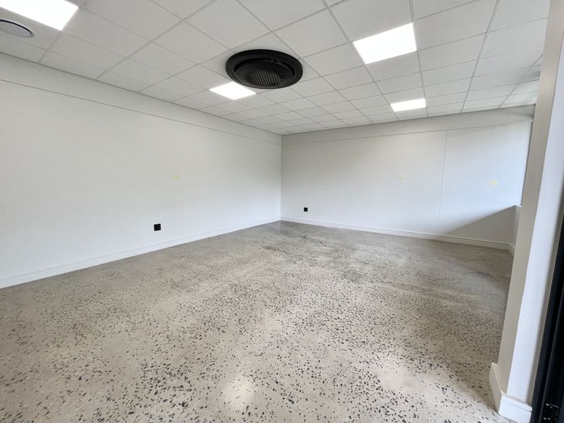 Premium Office Space for Rent in Simbithi Verve Office Park - Secure, Modern and Convenient - Photo 2