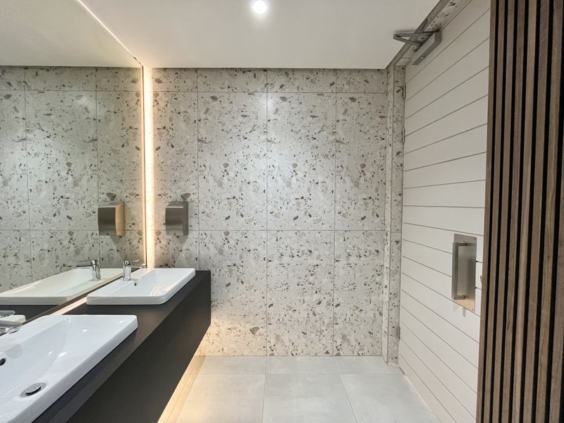 Premium 57m2 Top-Floor Office in Secure Simbithi Office Park - Photo 7